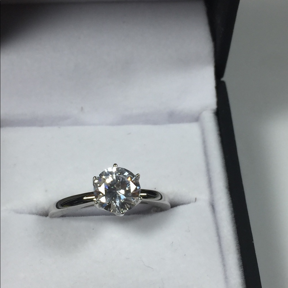 Dominique ring platinum/clad